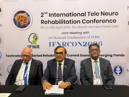 स्ट्रोक के बाद की असली जंग: इलाज तो उपलब्ध है, पर बीमा का साथ नहीं!