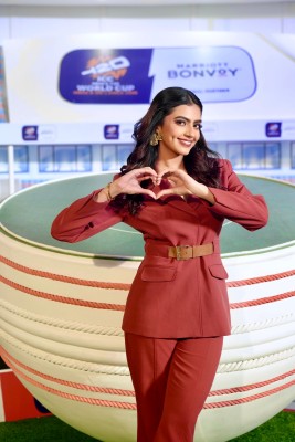 काशिका कपूर का ‘बॉस लेडी’ अवतार: पावर पैंटसूट में दिखा आत्मविश्वास और सफलता का संगम