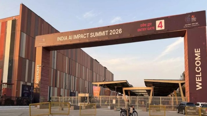 स्वदेशी तकनीक का दम: 'इंडिया AI एक्सपो 2026' में 600 स्टार्टअप्स ने दिखाई भारत की ताकत; रोबोटिक्स और ऑटोनॉमस ड्रोन बने आकर्षण