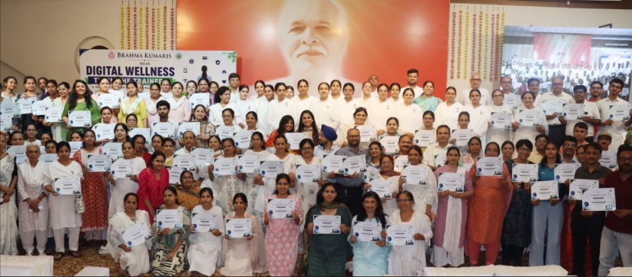 ब्रह्माकुमारीज़ का डिजिटल वेलनेस प्रोग्राम सम्पन्न; 280 शिक्षकों ने ली शपथ