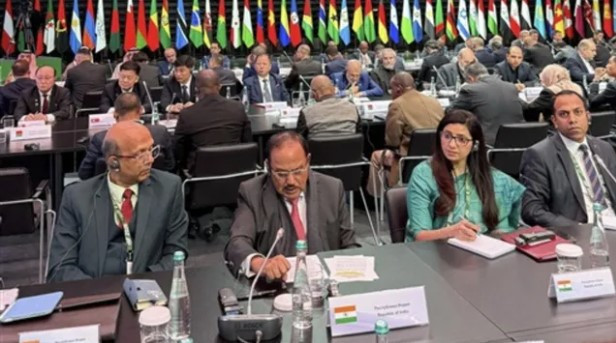 रूस में गरजे NSA अजीत डोभाल: आतंकवाद पर बंद हो दोहरा रवैया, रक्षा-ऊर्जा पर महामंथन