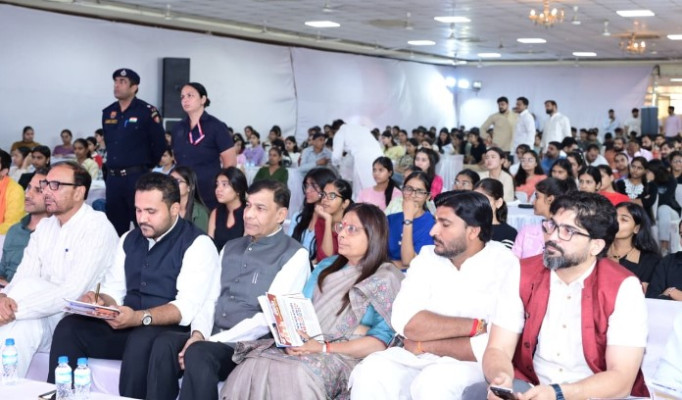 ‘मन की बात’ समाज को सकारात्मक दिशा देने वाला संवाद: रोहतक में डॉ. अर्चना गुप्ता ने सुना PM मोदी का 139वां संबोधन