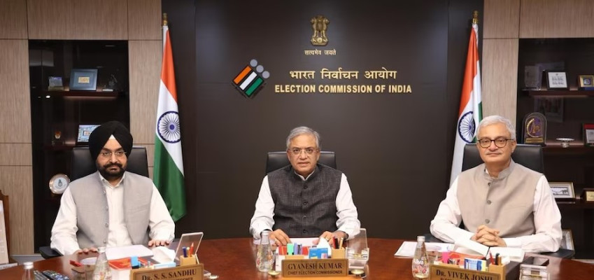 ECI SIR निर्णय: दिल्ली-महाराष्ट्र में बढ़ी डेडलाइन, बिहार-बंगाल के लोगों को मौका