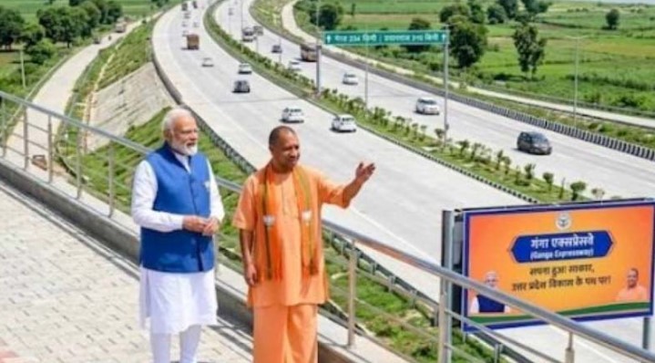 यूपी में विकास की नई 'गंगा': PM मोदी ने किया 594 KM लंबे गंगा एक्सप्रेसवे का लोकार्पण