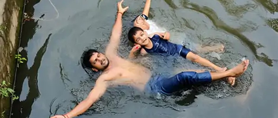 बाड़मेर में खेत में पानी के टैंक में मिले एक ही परिवार के चार लोगों के शव