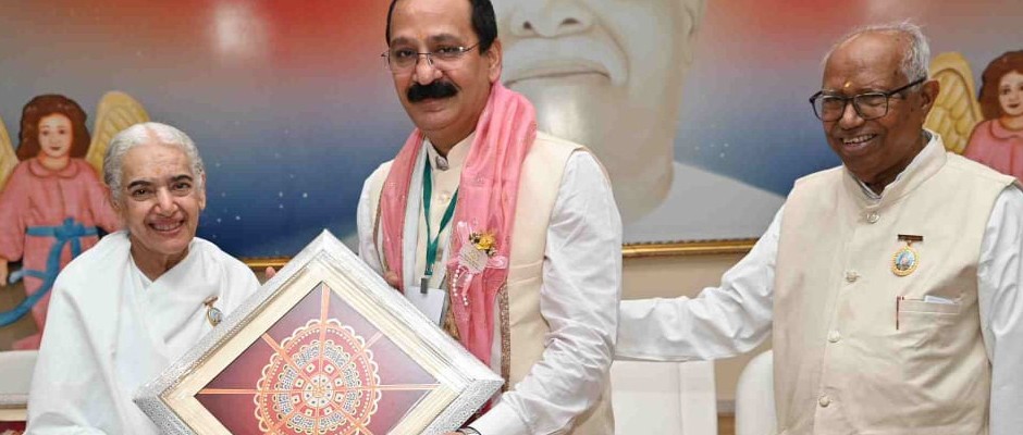 माउंट आबू में ब्रम्हकुमारीज के चार दिवसीय सोशल मीडिया रिट्रीट का शुभारंभ