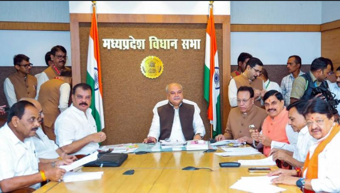 मध्य प्रदेश में UCC बिल पास: बहुविवाह पर रोक, आदिवासी समाज को मिली छूट