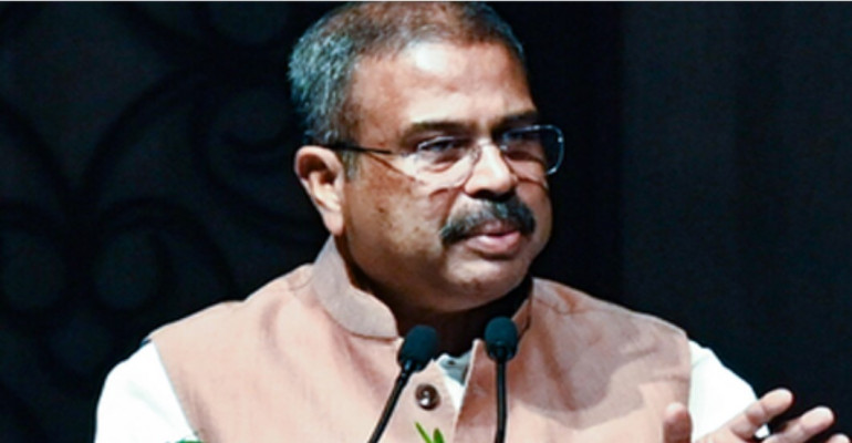 NEET-UG विवाद: परीक्षा कराने में जुटेगा वायुसेना का दम, हाई कोर्ट का केंद्र को नोटिस