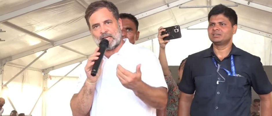 दरभंगा में अंबेडकर छात्रावास पहुंचे राहुल गांधी,  सरकार दलितों-अल्पसंख्यकों पर कर रही अत्याचार