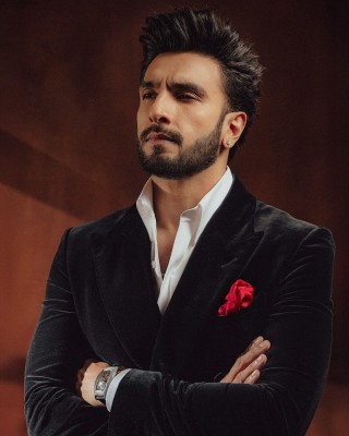 रणवीर सिंह को पर्दे पर देखना ‘बेहद खूबसूरत अनुभव’ है, धुरंधर की सह-कलाकार आयशा खान का केहना