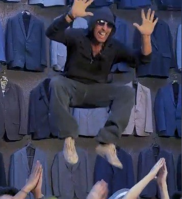 अक्षय कुमार का अनस्टॉपेबल अवतार: 'भूत बंगला' के लिए ट्रैम्पोलिन पर मचाया जमकर धमाल