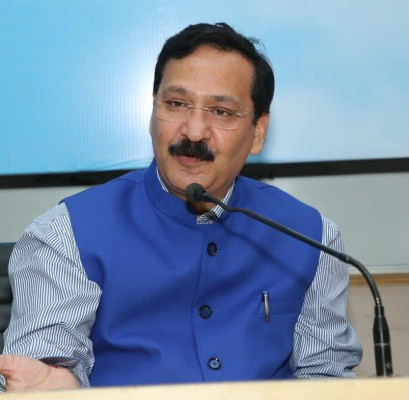 नेटीजन बनने से पहले सिटिजन बनें युवा: प्रो. संजय द्विवेदी का आह्वान